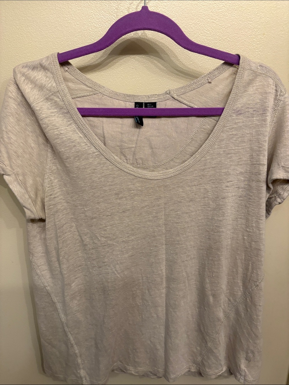 Cynthia Rowley Light Beige Scoop Neck Short Sleeve Tee